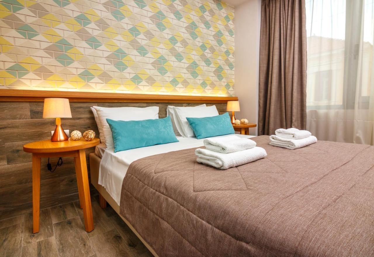 Rigas City Apartment Chrissi Akti Chania Exterior foto